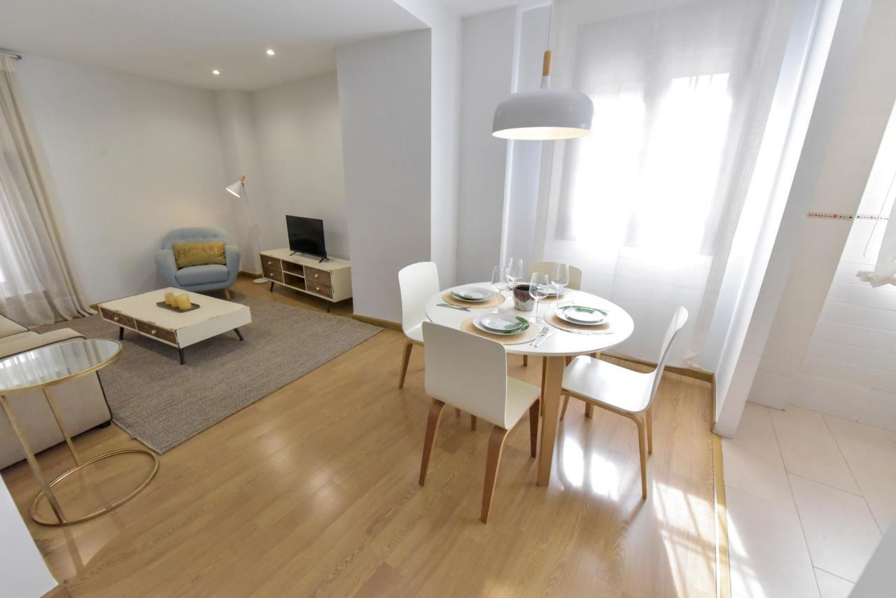 New! Retro Apartment In Central Neighbourhood Sevilha Exterior foto